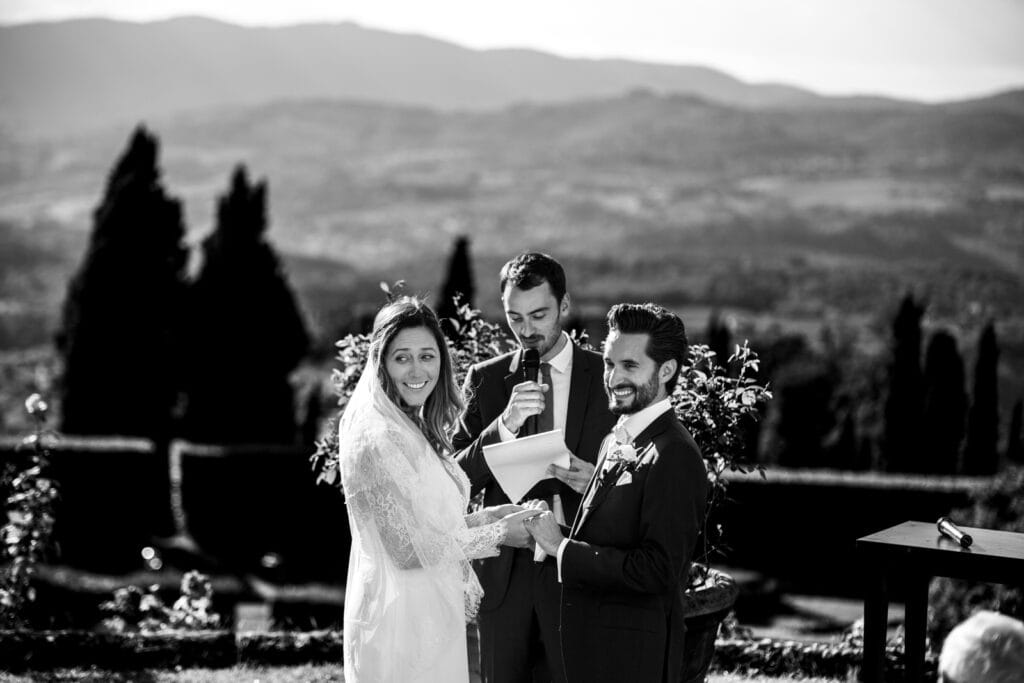 Outdoor destination wedding in Italy -full gallery